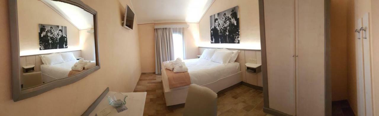 Hotel Locanda Dolce Vita San Dona di Piave Bagian luar foto