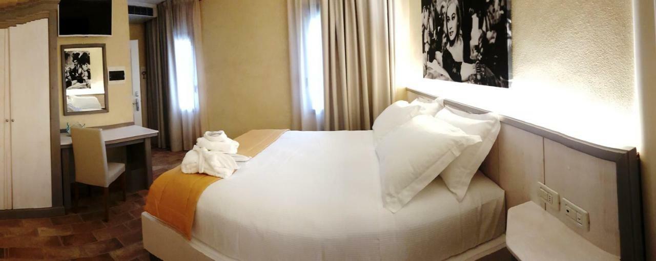 Hotel Locanda Dolce Vita San Dona di Piave Bagian luar foto
